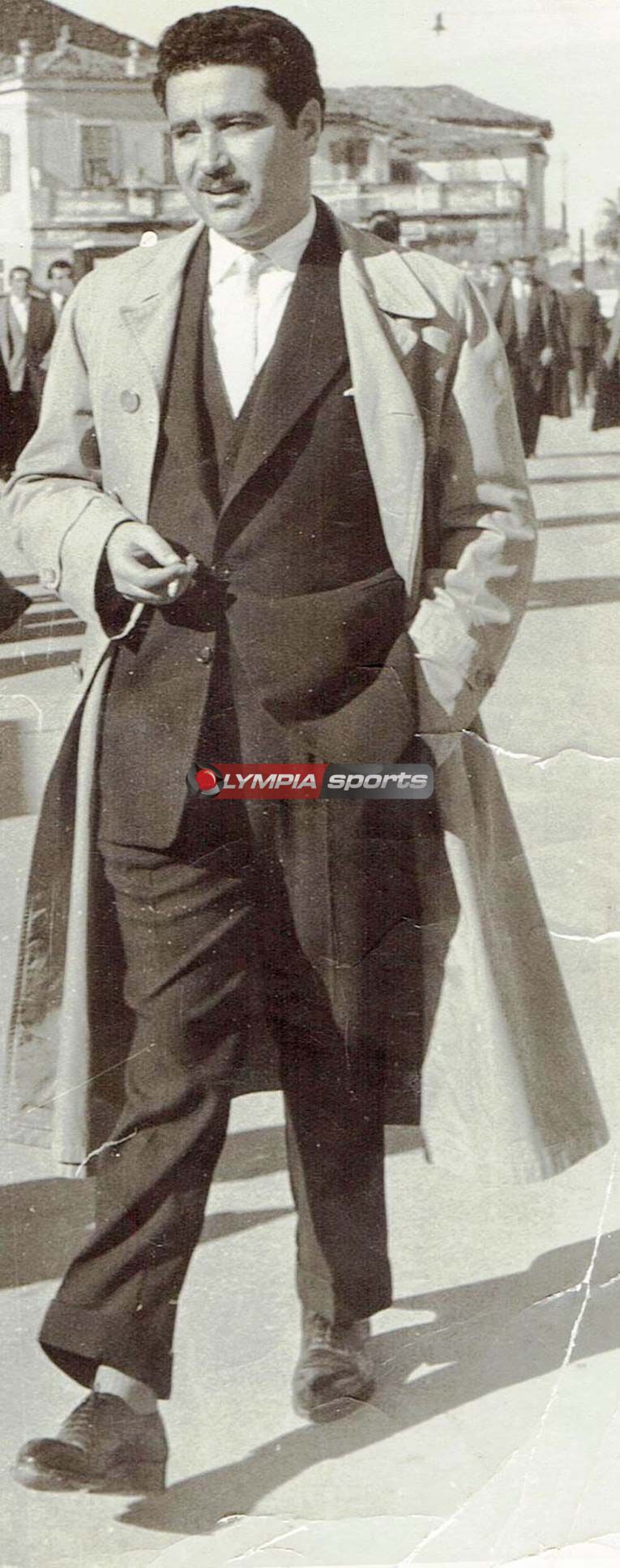 3.Lussaris proedros