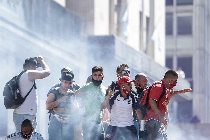 maradona ximika ape epaJuanIgnacioRoncoroni