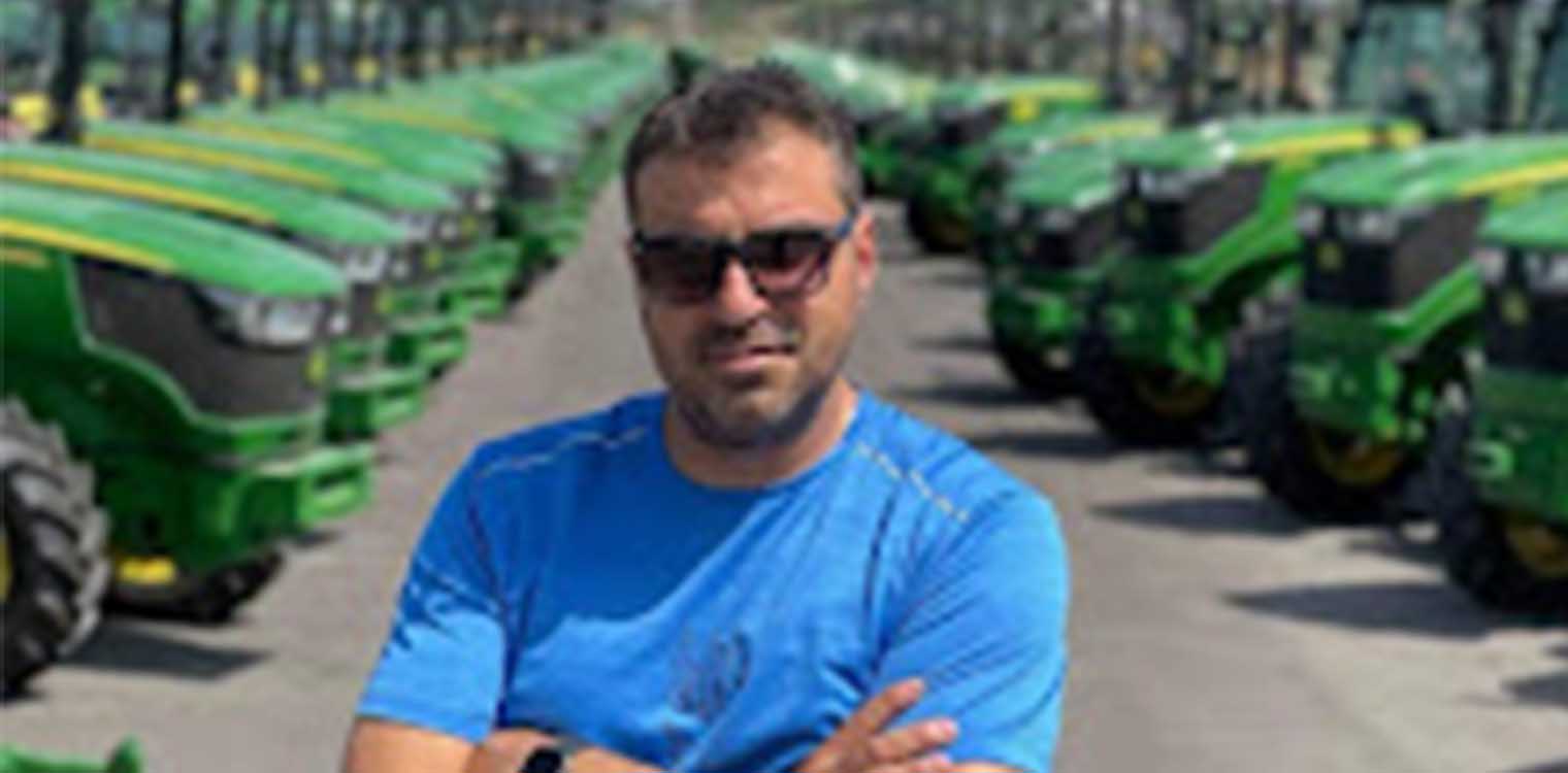 ΠΑΟ Βάρδας: Αthanasoulis John Deree σχέση εμπιστοσύνης με φόντο
