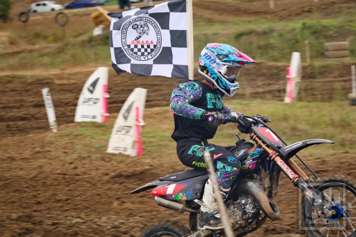 dt 3os agwnas motocross 4