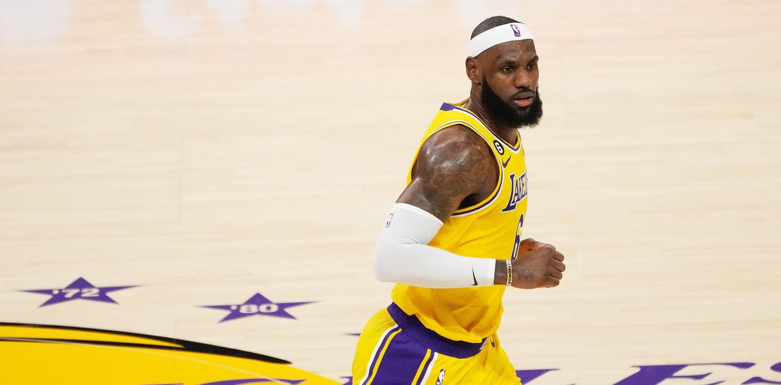 NBA, ΛεΜπρόν: Σκέφτεται την απόσυρση μετά τον αποκλεισμό ο «βασιλιάς»