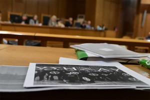 Δίκη Χρυσής Αυγής: Συνεχίζεται σήμερα η αγόρευση της Εισαγγελέως - Ανοιχτό το ενδεχόμενο για καθείρξεις 15 ετών στους κατηγορούμενους