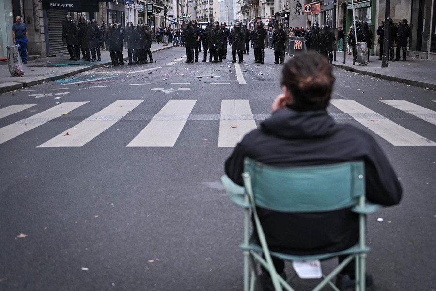 Γαλλία: Στους δρόμους αύριο 70.000 μέλη των δυνάμεων ασφαλείας και τεθωρακισμένα