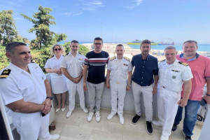 Άκρως εποικοδομητική συνάντηση για τον λιμένα Κυλλήνης ανάμεσα στον Γ. Λέντζα και τον Β' Υπαρχηγό του Λιμενικού Σώματος