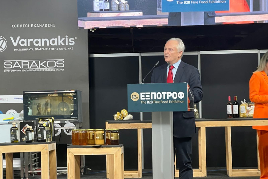 Ο Γιάννης Ανδριανός στα εγκαίνια της 12ης ΕΞΠΟΤΡΟΦ, εκπροσωπώντας τον Πρωθυπουργό