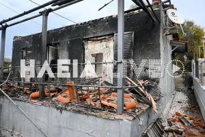 Αγ. Ηλίας Πύργου: Στάχτη παραθεριστική κατοικία μέσα στη νύχτα