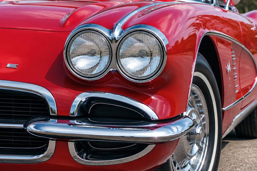 Mitsuoka LA1: Τι κρύβεται πίσω από αυτή την κλασική Corvette;