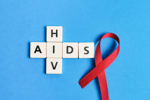 Το AIDS υποχωρεί, αλλά ο κίνδυνος επιστρέφει