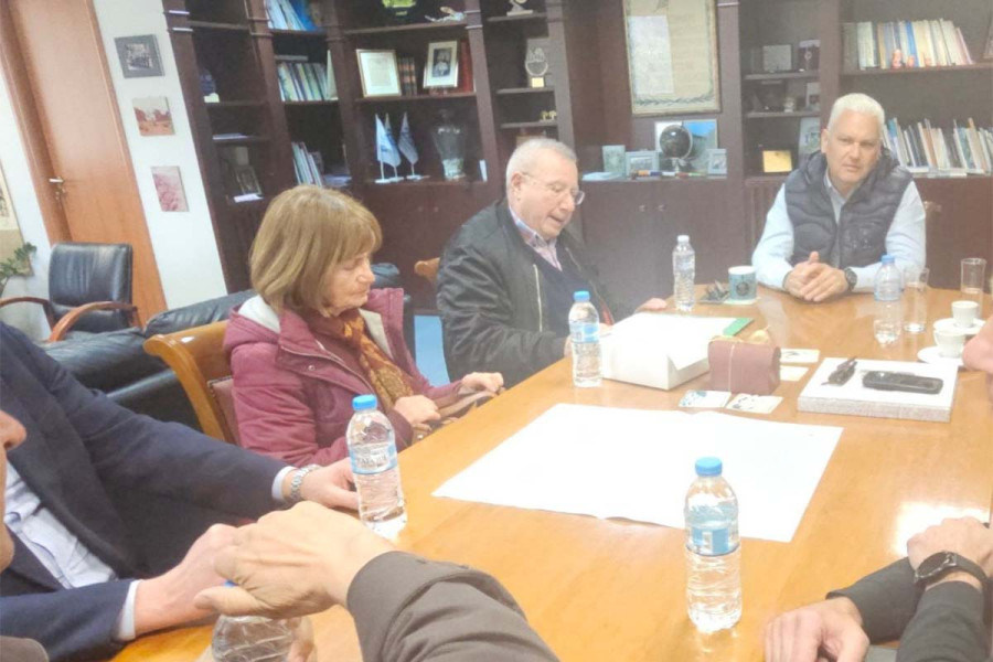 ΠΔΕ: Συνάντηση εργασίας για την εξέλιξη του έργου αποκατάστασης της παραλιακής οδού του Ρίου
