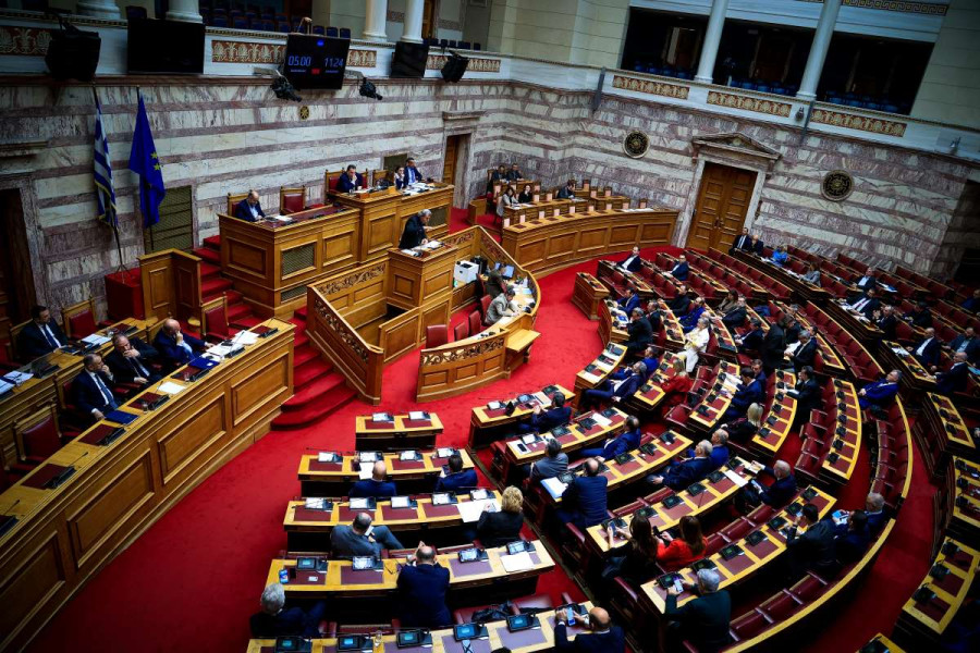 Βουλή: Ονομαστική ψηφοφορία επί της τροπολογίας για τις ασφαλιστικές εισφορές ζητά το ΚΚΕ