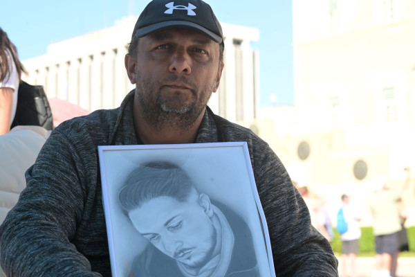 «Πολύς πόνος, έχω υπομονή»: Ο Πάνος Ρούτσι συνεχίζει την απεργία πείνας μέχρι τα αιτήματά του να γίνουν δεκτά