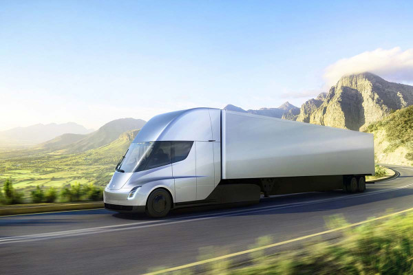 Τo Semi της Tesla θα κυκλοφορεί και στους δρόμους της Ευρώπης