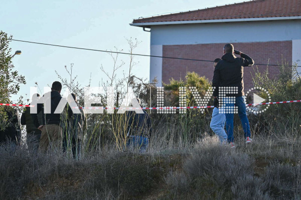 Αμαλιάδα: Ολοκληρώθηκε η διαδικασία εκταφής της 79χρονης που έθαψαν οι γιοι της στον κήπο (video)