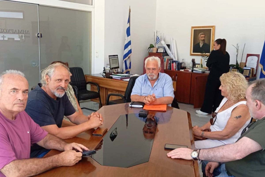 Πρώτη συνάντηση του νέου Διοικητικού Συμβουλίου του Συλλόγου Κουρούτας «Άγιος Αθανάσιος» με τον Δήμαρχο Ήλιδας