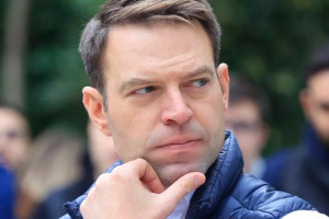 Στη Μονή Σινά ο Κασσελάκης – Αίτημα για διαφάνεια σχετικά με τις ελληνοαιγυπτιακές συνομιλίες
