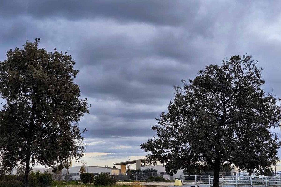 Έκτακτο δελτίο επιδείνωσης καιρού από την ΕΜΥ - Οι 6 περιοχές που θα «χτυπήσει» η κακοκαιρία