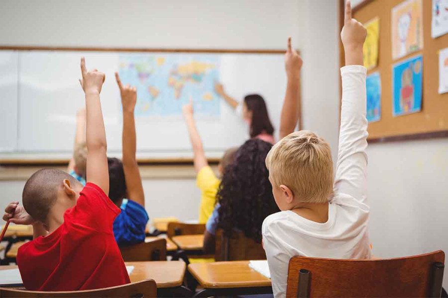 Ευρώπη: Οι προκλήσεις για τους εκπαιδευτικούς – Έλλειψη προσωπικού, χαμηλοί μισθοί, κακές μαθητικές επιδόσεις