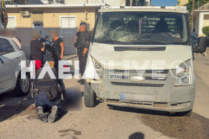 Πύργος: Δύο τραυματίες σε σοβαρό τροχαίο - Σύγκρουση φορτηγού με μηχανάκι (photos &amp; video)