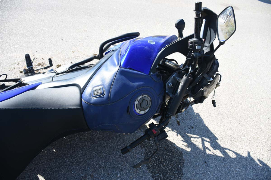 Πάτρα: Μοτοσυκλετιστής “καρφώθηκε” σε πίσω μέρος ΙΧ