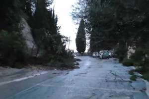 Σε κατάσταση έκτακτης ανάγκης η βόρεια Κέρκυρα - Κατολισθήσεις, κλειστά σχολεία, αποκλεισμένοι δρόμοι και διακοπές ρεύματος