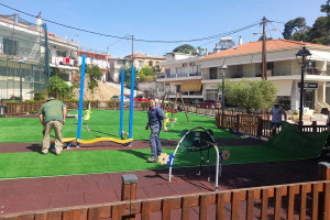 Μέριμνα για τις παιδικές χαρές στο Δήμο Ανδρίτσαινας-Κρεστένων