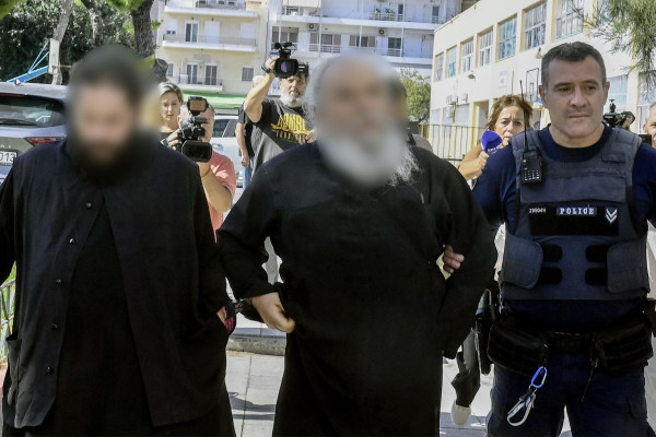 Καλάβρυτα: Ο ηγούμενος της Μονής Σπηλαίου θα πουλούσε το Ευαγγέλιο που ορκίστηκαν οι οπλαρχηγοί της Επανάστασης του 1821