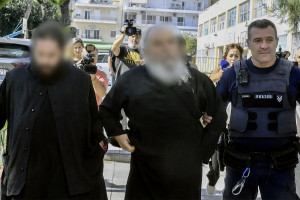 Καλάβρυτα: Ο ηγούμενος της Μονής Σπηλαίου θα πουλούσε το Ευαγγέλιο που ορκίστηκαν οι οπλαρχηγοί της Επανάστασης του 1821