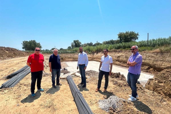 Ο Ν. Φαρμάκης και ο Β. Γιαννόπουλος στο μεγάλο έργο υπογειοποίησης των δικτύων άρδευσης του ΤΟΕΒ Γαστούνης