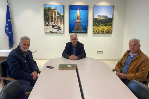 Επίσκεψη μελών της διοίκησης της Ένωσης Ξενοδόχων στο Επιμελητήριο Ηλείας