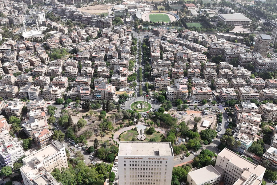 Ρεκόρ στις κατασκευές: 6.500 φορτηγά, 9.000 εργάτες έριξαν 70.000 κυβικά μέτρα σκυρόδεμα σε 72 ώρες