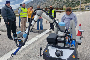 Ένα αυτόνομο ρομπότ δοκιμάστηκε στην Ολυμπία Οδό!