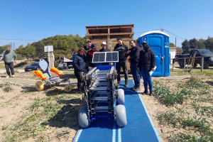 Τοποθέτηση εξοπλισμού πρόσβασης παραλίας ΑΜΕΑ στην παραλία Κ. Σαμικού του Δήμου Ανδρίτσαινας - Κρεστένων