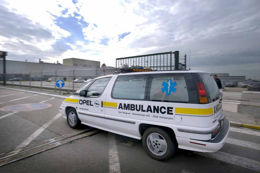 Σύγκρουση τρένου με σχολικό λεωφορείο στο Βέλγιο - Αναφορές για αρκετά θύματα