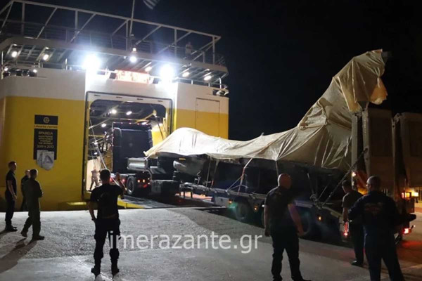 Μεταφέρθηκε με πλοίο το F-16 που έκανε αναγκαστική προσγείωση στο αεροδρόμιο Ζακύνθου