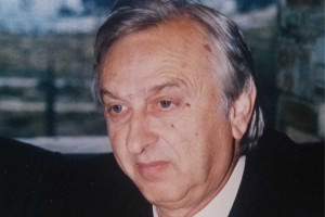 Ο Δήμος Ανδραβίδας Κυλλήνης αποχαιρετά τον Αθανάσιο Χαντζή