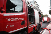 Δύο εμπρηστικές επιθέσεις σε πιλοτές πολυκατοικιών σε Ζωγράφου και Γαλάτσι
