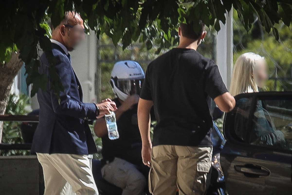 Γιώργος Μαζωνάκης: Οι 4 αντιφάσεις, η προσπάθεια απόκρυψης στοιχείων και τα φωτογραφικά ντοκουμέντα