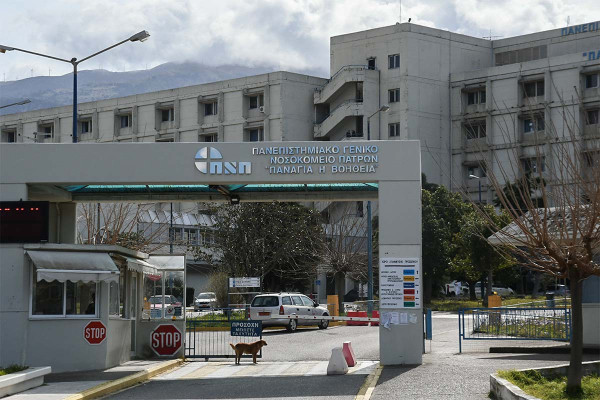 Πάτρα: Θαμώνες καταστήματος πρόλαβαν άνδρα που επιχείρησε να βουτήξει από τον 2ο όροφο