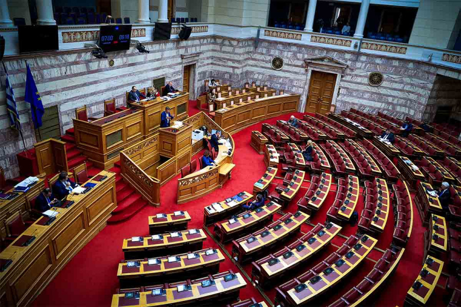 Τι λέει η κυβέρνηση για τη δικογραφία Καραμανλή-Σπίρτζη - Ποια διαδικασία θα ακολουθηθεί