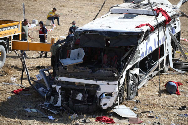 Πολύνεκρο τροχαίο με λεωφορείο στο Σινά της Αιγύπτου - 17 νεκροί και 29 τραυματίες