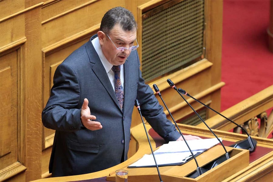 Βουλευτής της Νίκης εισέβαλε στην Εθνική Πινακοθήκη και έσπασε εκθέματα: Τα θεωρούσε… βλάσφημα