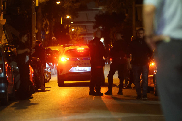 Νίκαια: Τέλος η ομηρεία με 44χρονη γυναίκα - Η ΕΚΑΜ συνέλαβε έναν άνδρα