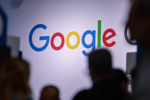 Πρόστιμο «μαμούθ» στην Google από την Κομισιόν – Ούτε οι απειλές Τραμπ δεν γλίτωσαν τον τεχνολογικό γίγαντα