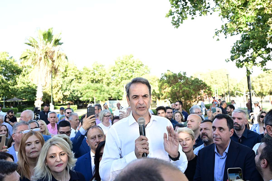 Μητσοτάκης από Βούλα: «Ο τζάμπας δεν υπάρχει, όποιος σας υπόσχεται, από κάπου θα σας τα πάρει»