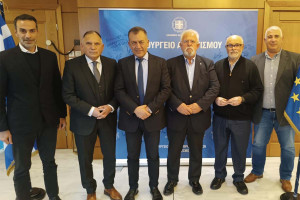 Ο Δήμαρχος Ήλιδας παρουσίασε στον αναπλ. Υπουργό Αθλητισμού την πρόταση για διοργάνωση των Παγκόσμιων Παιδικών Αγώνων του 2027 στην Ηλεία
