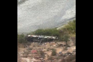 Τραγωδία στο Περού: Λεωφορείο έπεσε σε γκρεμό - Τουλάχιστον 37 νεκροί και αρκετοί τραυματίες (video)