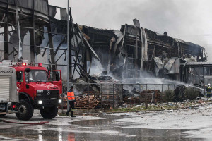 Τρίκαλα: Τρεις εργαζόμενες νεκρές από την πυρκαγιά στην μπισκοτοβιομηχανία, δύο αγνοούμενες