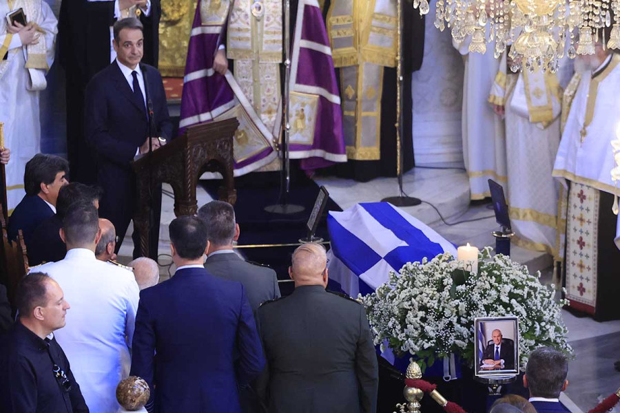 Μητσοτάκης στην κηδεία Ταγαρά: «Αποχαιρετώ έναν προσωπικό φίλο, πολύτιμο συνάδελφο»