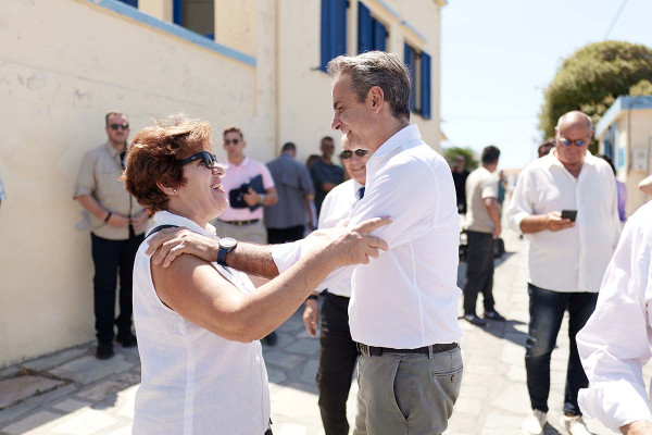 Μητσοτάκης από Αγαθονήσι: Δωρεάν ηλεκτρικά οχήματα για όλους τους κατοίκους και σταθμοί φόρτισης