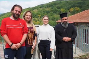 Γιατί έφυγε η οικογένεια από τα Φουρνά: Το bullying στο παιδί, το μποϊκοτάζ των ντόπιων και το σπίτι με τα ποντίκια